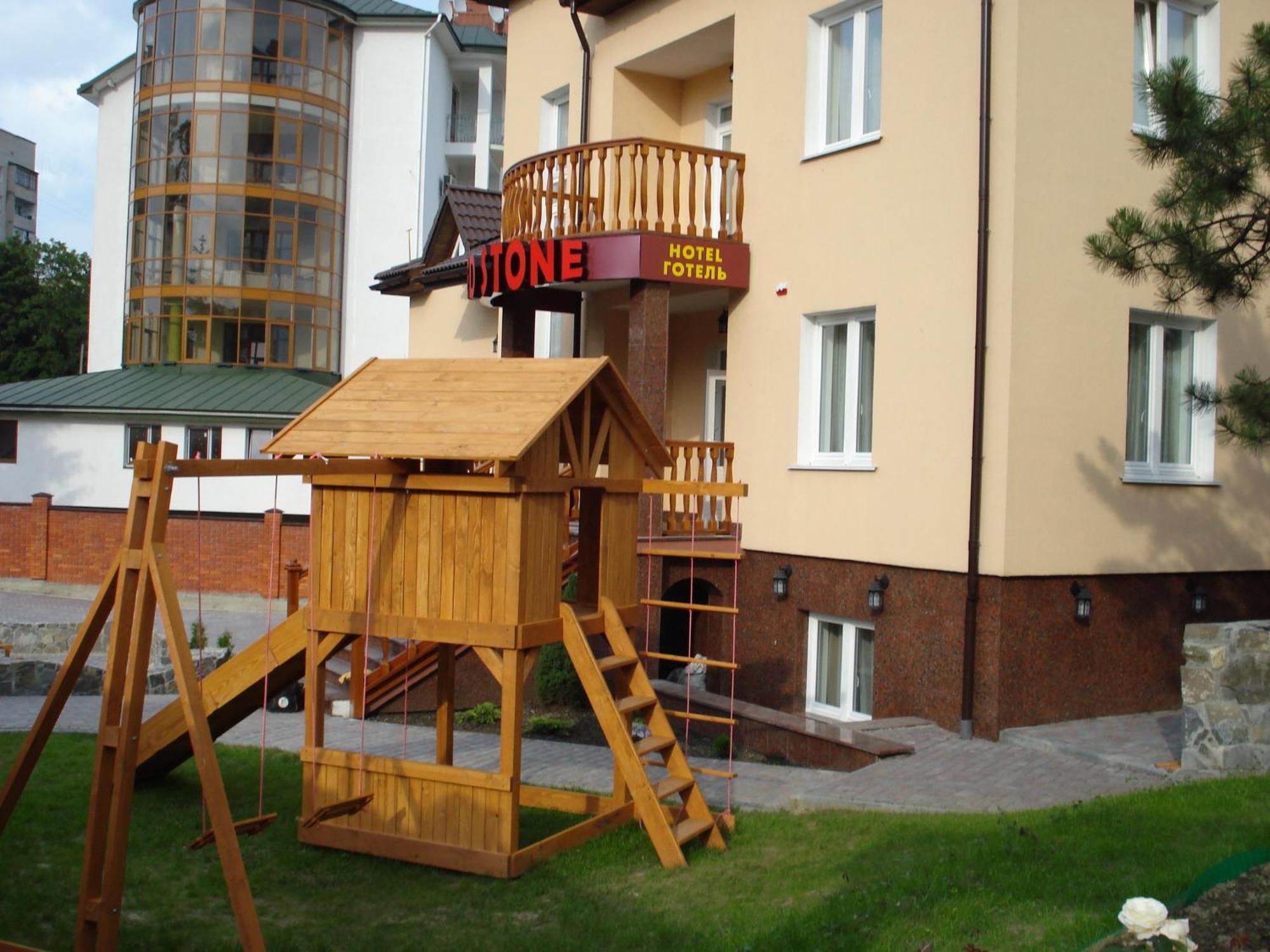 Hotel Red Stone Truskavets Exterior foto
