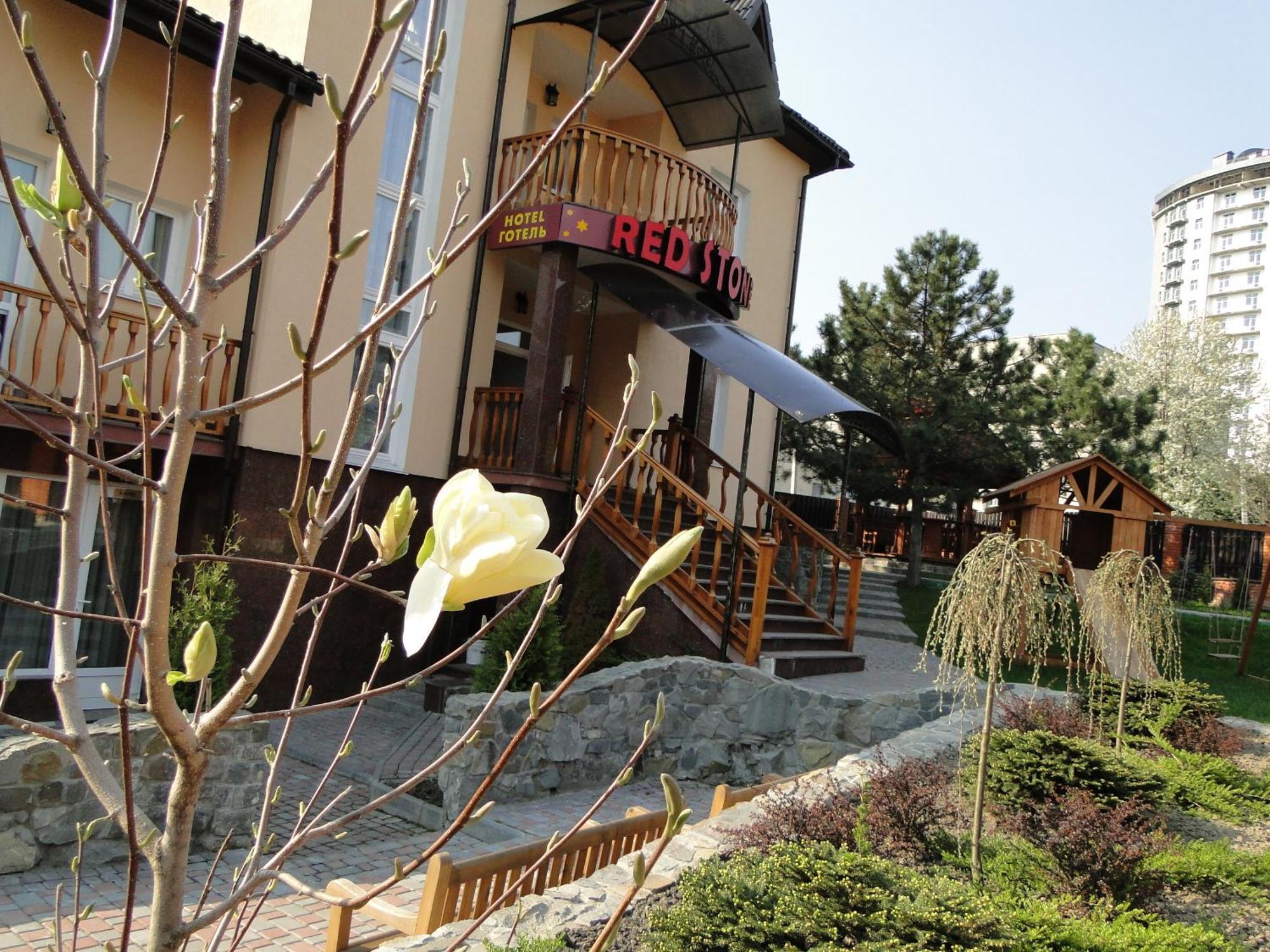 Hotel Red Stone Truskavets Exterior foto