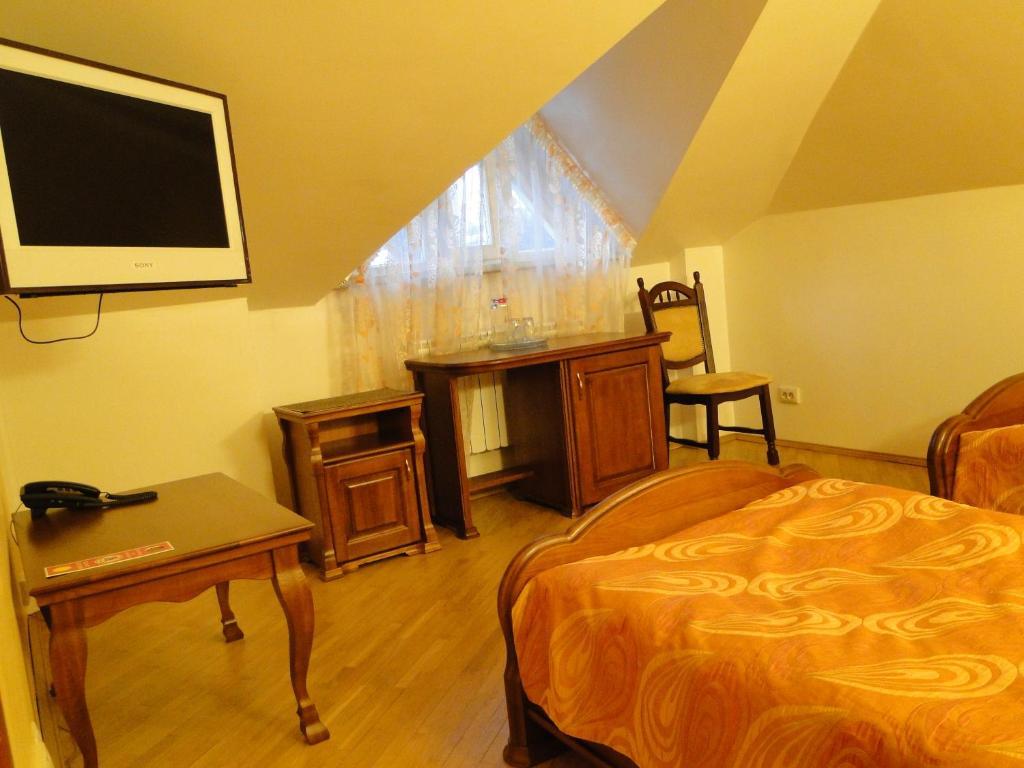Hotel Red Stone Truskavets Habitación foto